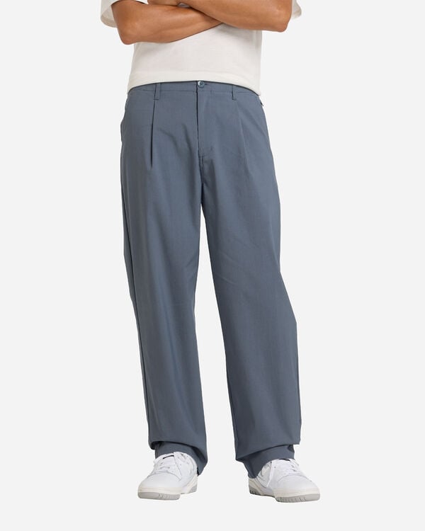Athletics relaxed m
