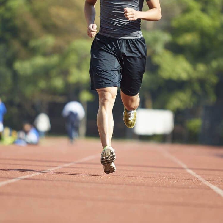 Ragazzo che corre