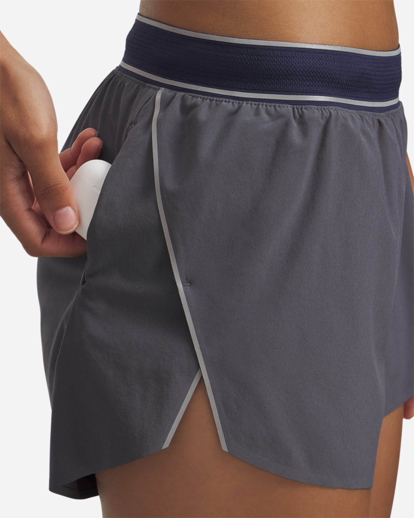 Short training UNDER ARMOUR HALO RUN W - Grigio - 3 | Cisalfa Sport